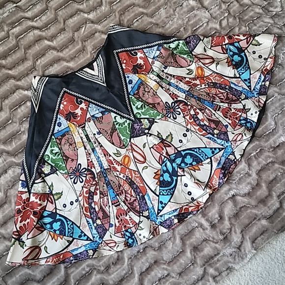 Stunning Nicole Miller Studio 100% silk skirt Sz 8 - Picture 4 of 7